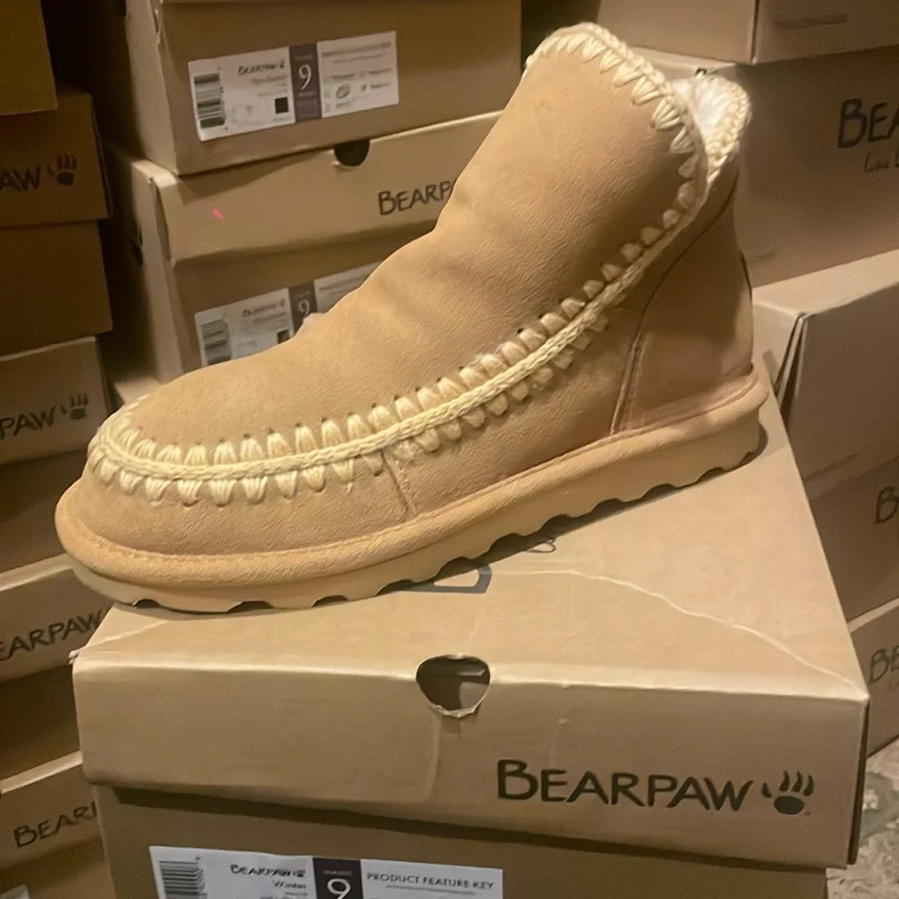 Bearpaw Winter Iced Coffee Boots - Picture 1 of 4